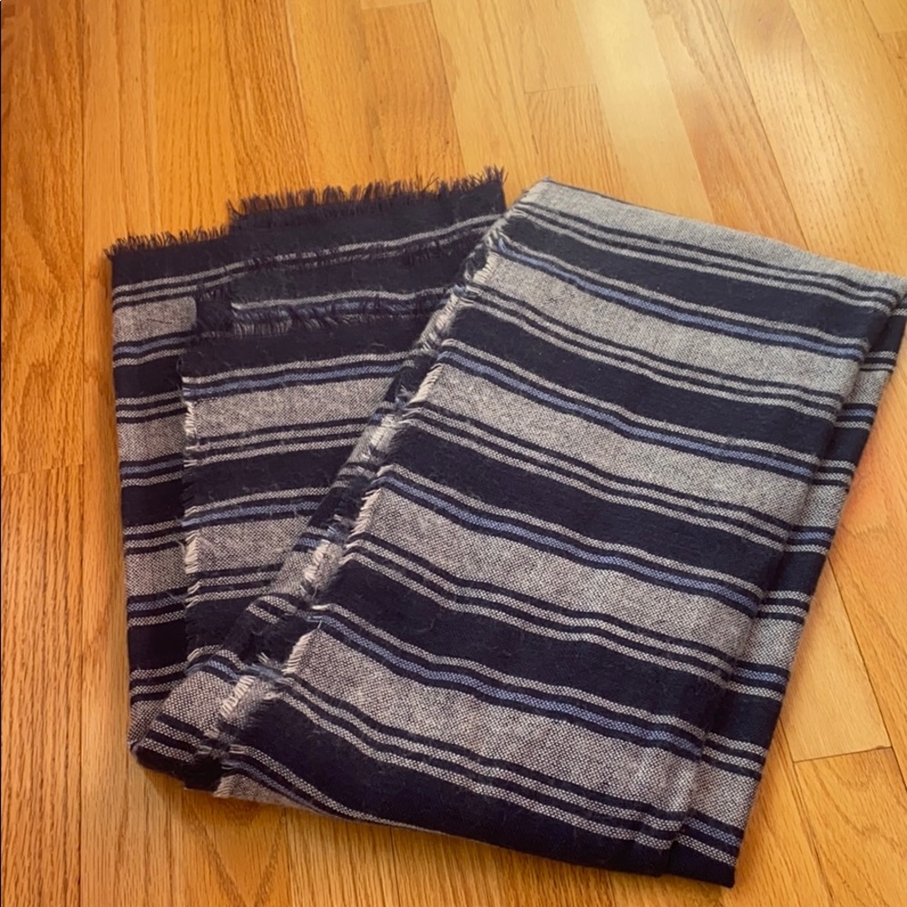 American Eagle Scarf